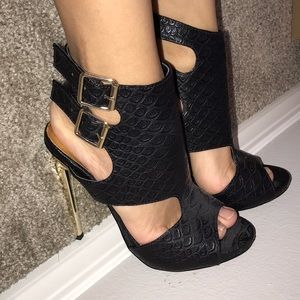 Black Snake heels Gold Heel